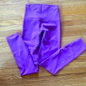 Wonder-train Lululemon 25” moonlight magenta leggings: size 2